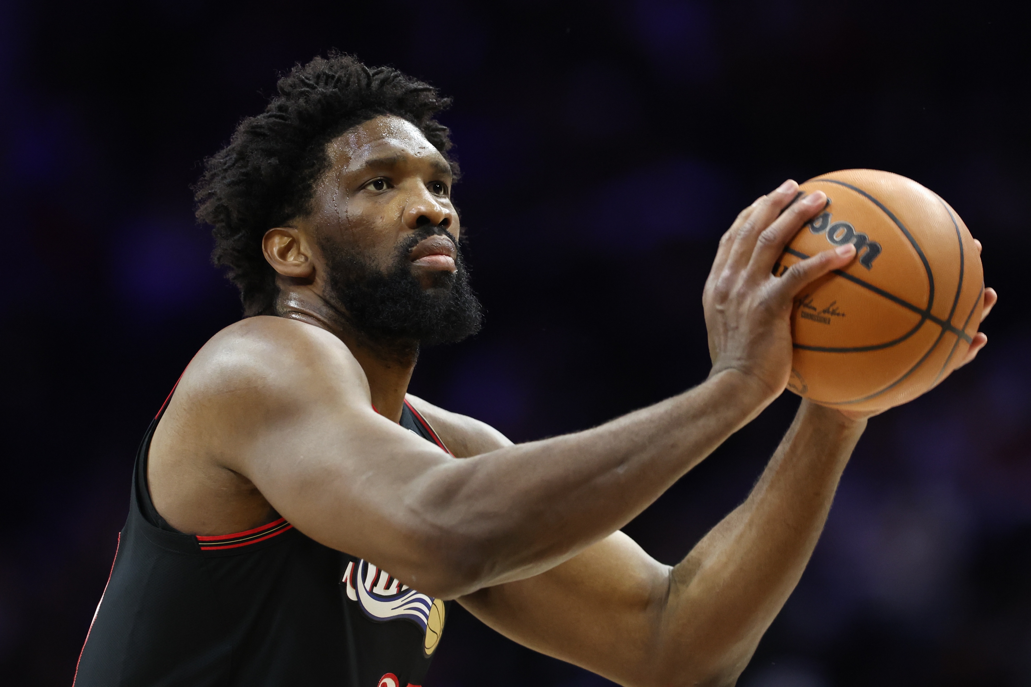 香港六合彩-明天76人迎战马刺 恩比德因右侧腹斜肌拉伤缺席比赛